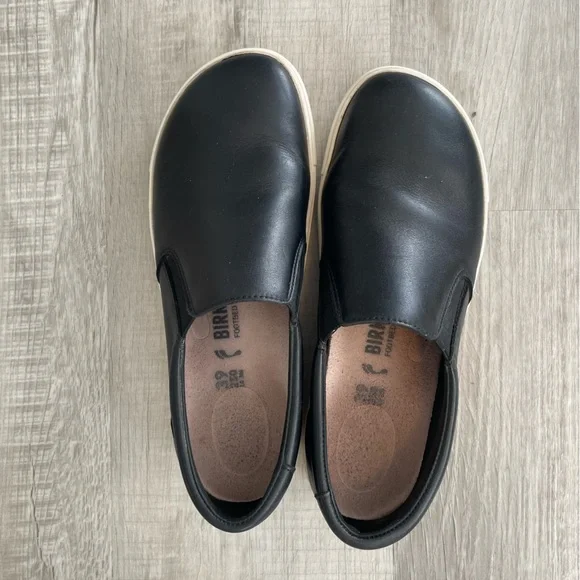 Birkenstock | Shoes | Birkenstock Oswego Black Leather  display picture 1